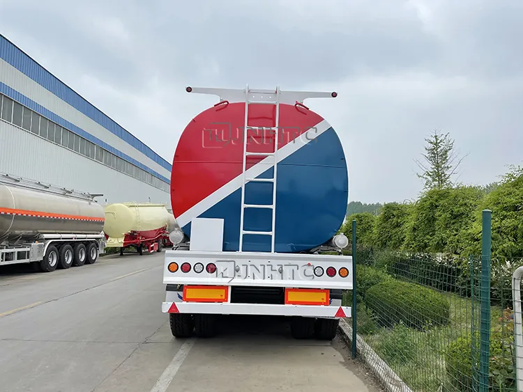 2 3 4 Axle 42000 Liters 3 Compartments Oil Tanker Semi Trailer