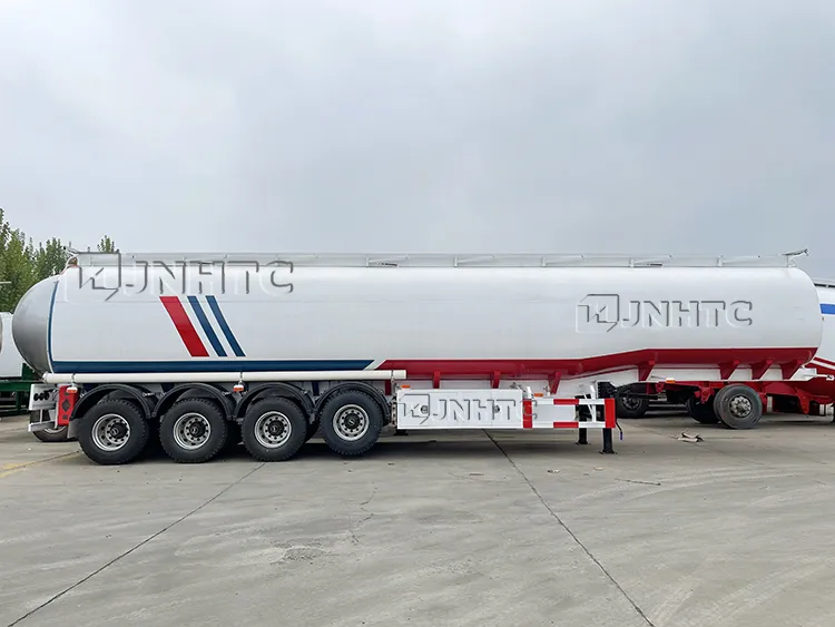 2 3 4 Axle 42000 Liters 3 Compartments Oil Tanker Semi Trailer