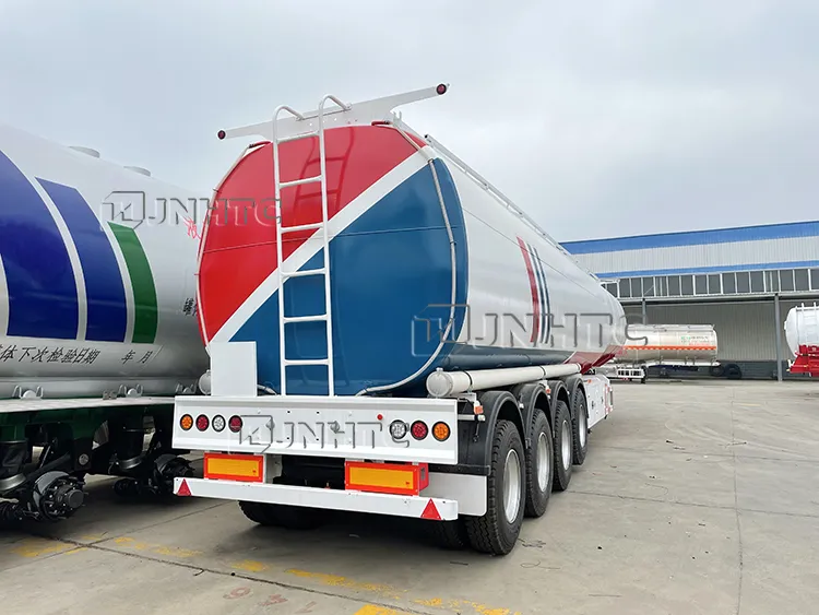 2 3 4 Axle 42000 Liters 3 Compartments Oil Tanker Semi Trailer