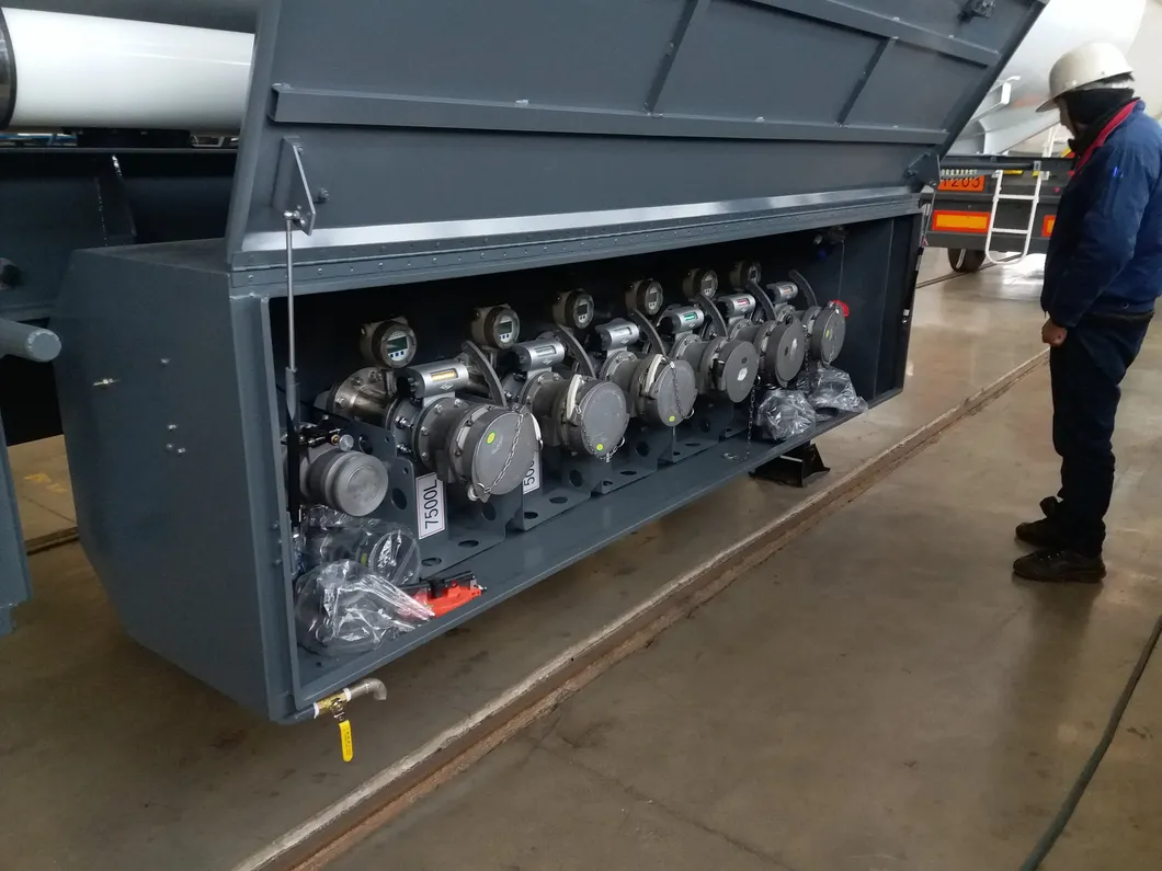 20000L 30000L 40000L 42000L 45000L /2axle/3axle/4axlecarbon Steel/Stainless Steel/Aluminum Alloy Tank/Tanker Semi Trailer for