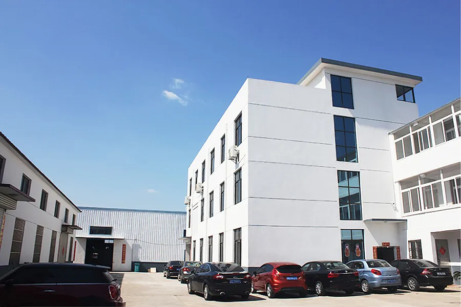 99.99% White TiO2 Titanium Dioxide Sinter Granule