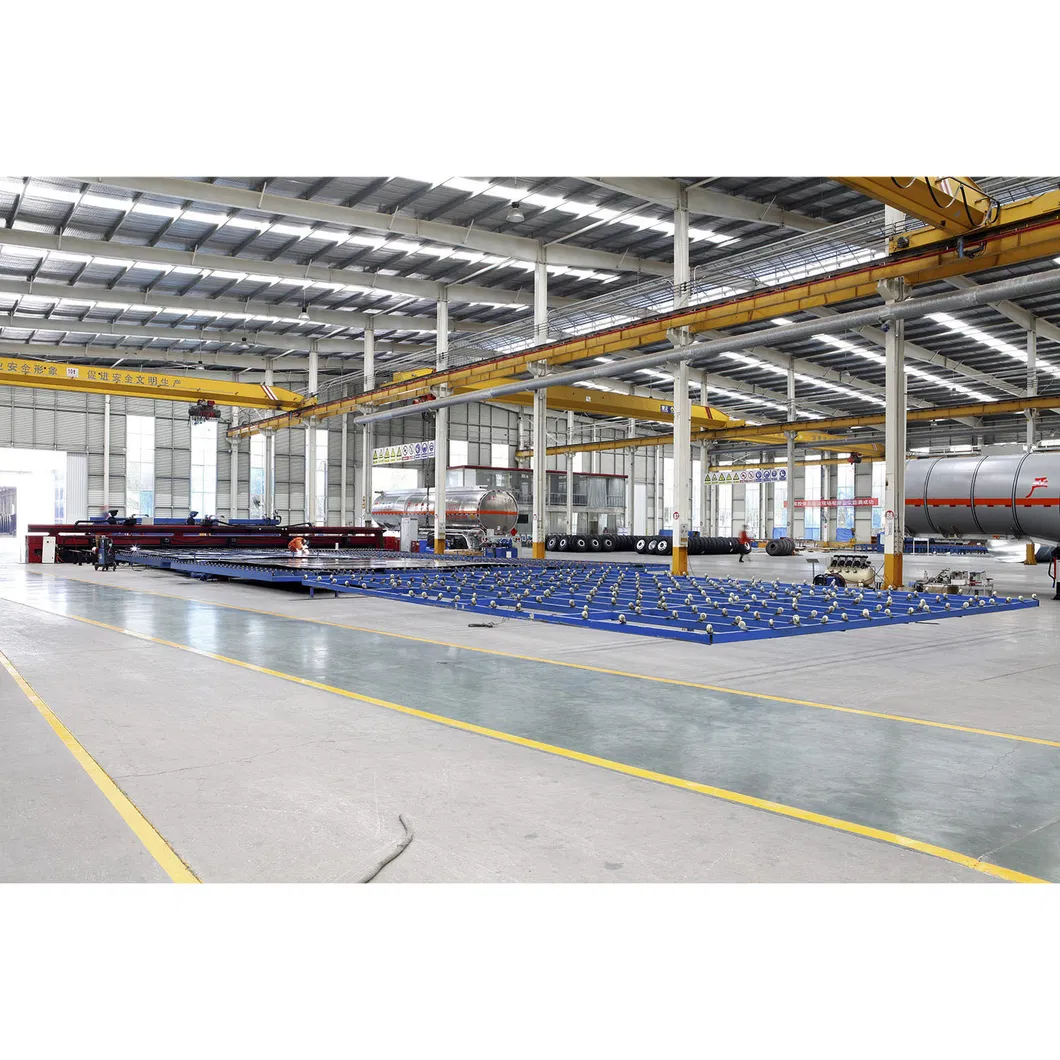 Asphalt Tanker Liquid Hot Bitumen Transport Road Distribution Ships Heavy Duty Drum Truck Semi Trailer with Heating System