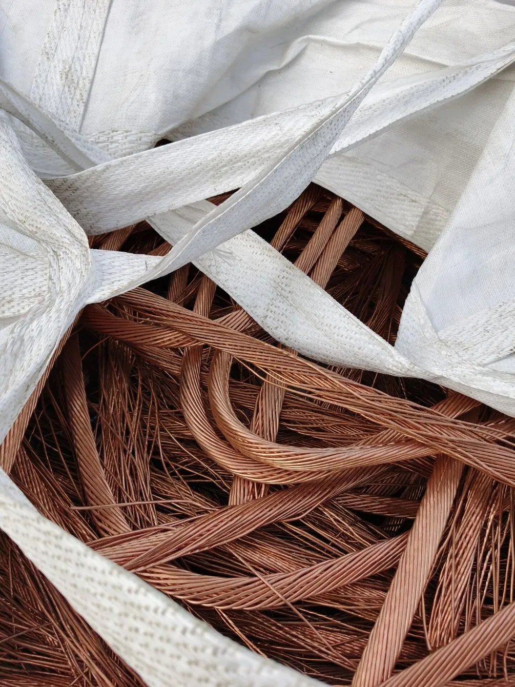 Best Quality Yellow Renewable Resource Electrical Wire/ Copper Wire Scrap Cable 99.99%