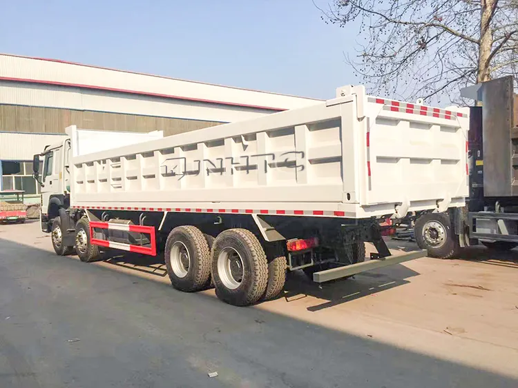 HOWO 8X4 371HP Dump Removable Cargo Box Flatbed Tray Tipper Truck