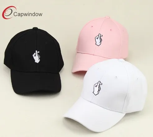 New Fashion Custom Finger Heart Embroidery Dad Hats Baseball Hats (65050099)