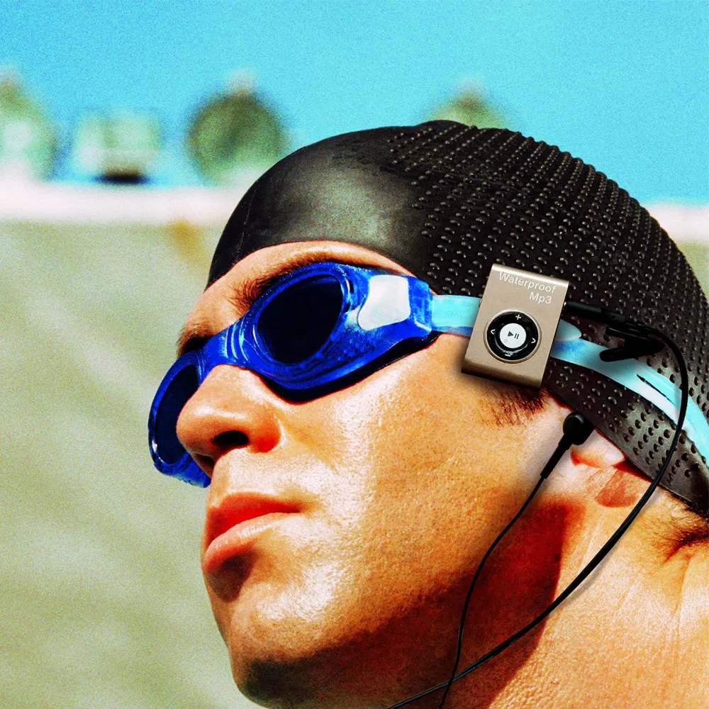 Wasterproof MP3 4G Memory Build in Swimming MP3 Underwater Diving MP3 Player with FM Function
